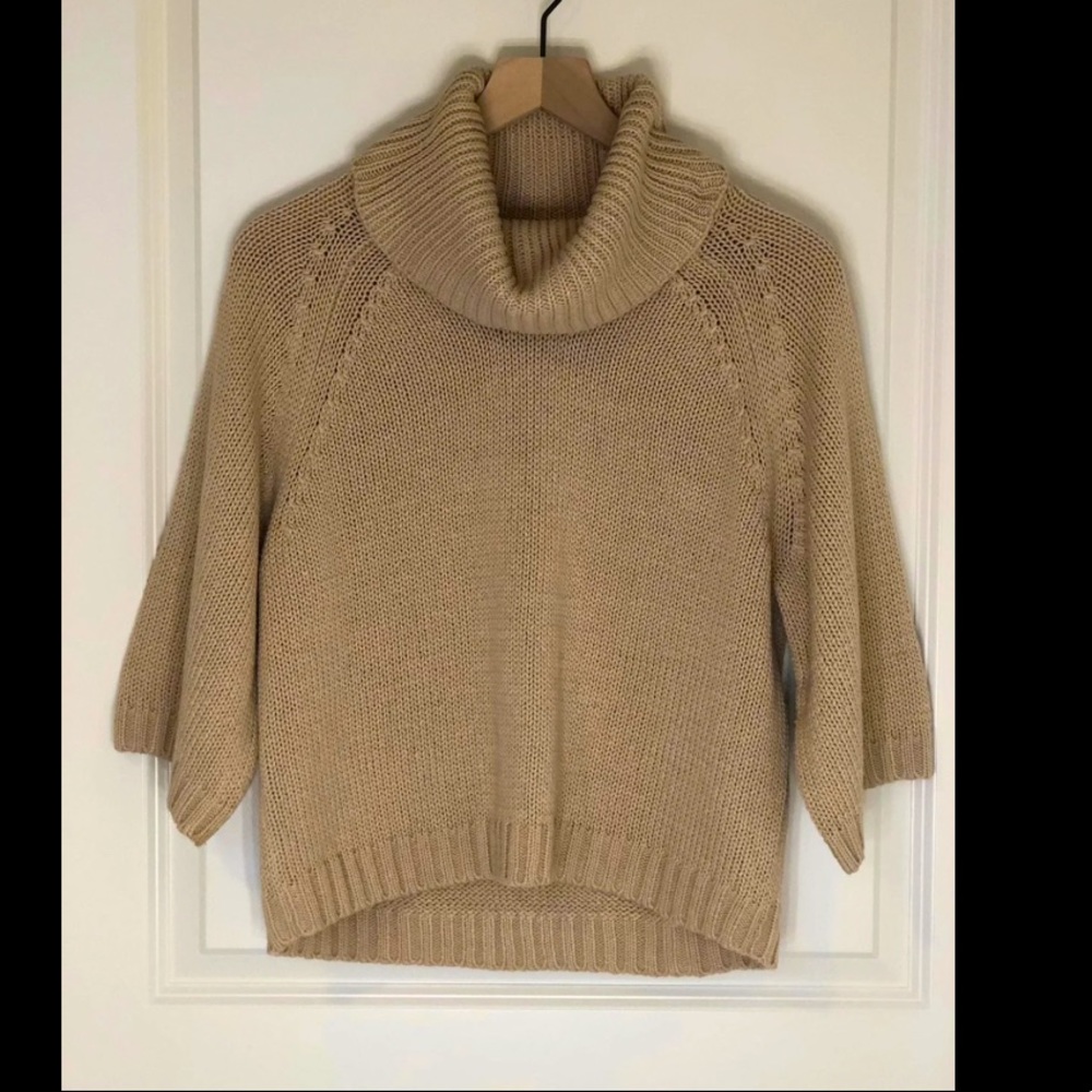 Uniqlo beige knit sweater